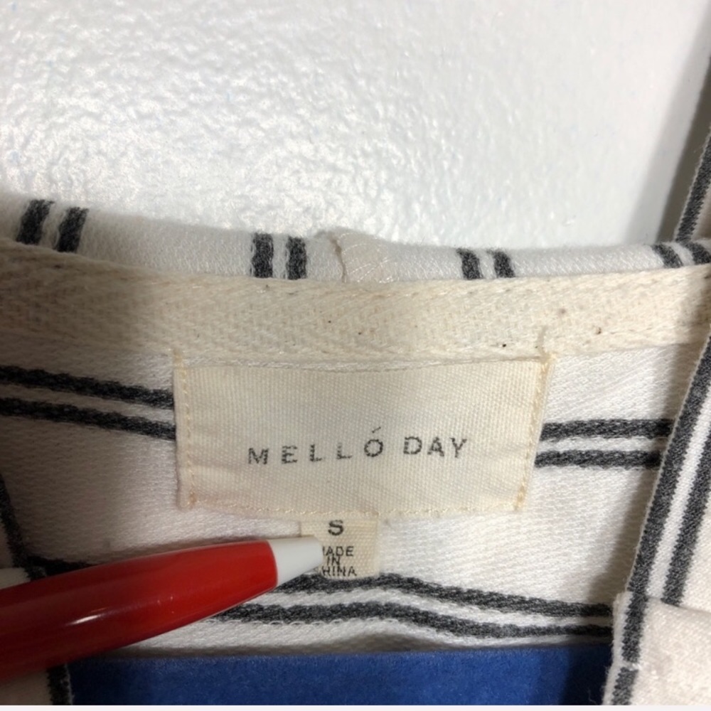 Mello Day Beach Hoodie Off White Black Stripes S - Picture 4 of 5